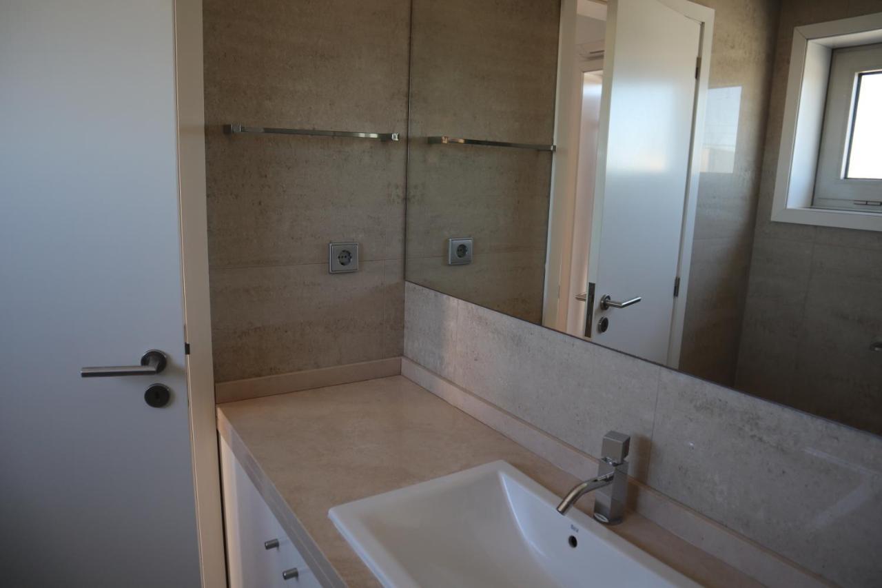 Villa Dos Salgados, 5Bdr, Beach Front, Near Salgados Golf Club Guia  Extérieur photo