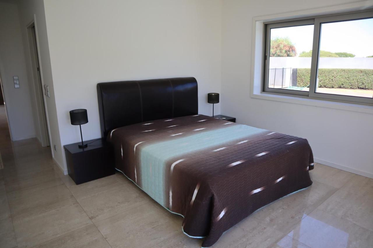 Villa Dos Salgados, 5Bdr, Beach Front, Near Salgados Golf Club Guia  Extérieur photo